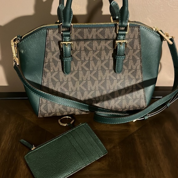 Matching Michael Kors Ciara satchel and wallet!! - Picture 3 of 7